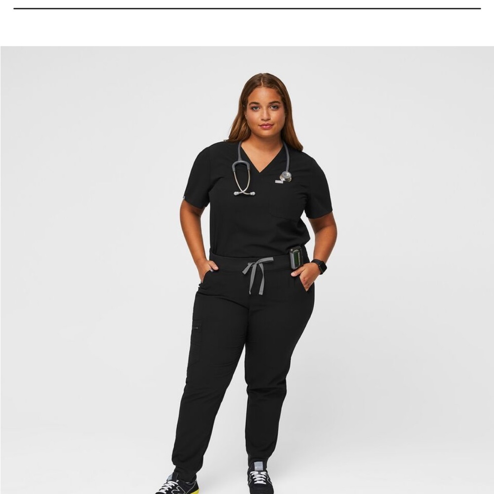 Women’s figs pants brand new with tags